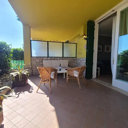 Sandra アパート ロナート